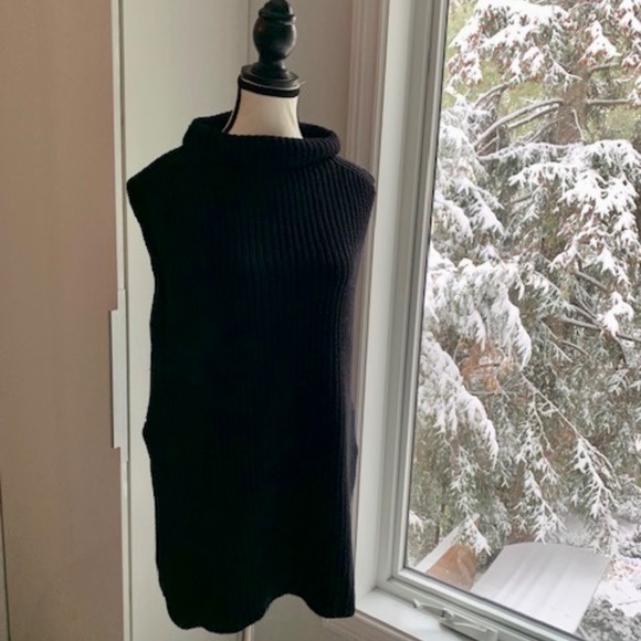 Wilfred Aritzia vest sweater like new black small - Picture 10 of 13